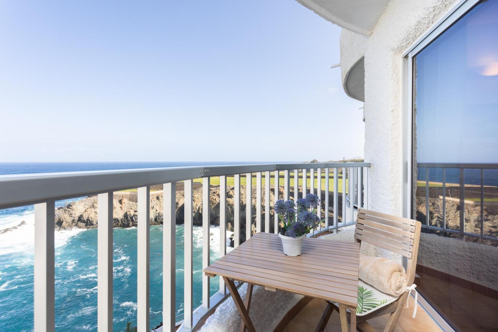 Cozy Seafront Studio With Balcony & Ocean Views San Marcos  Zewnętrze zdjęcie